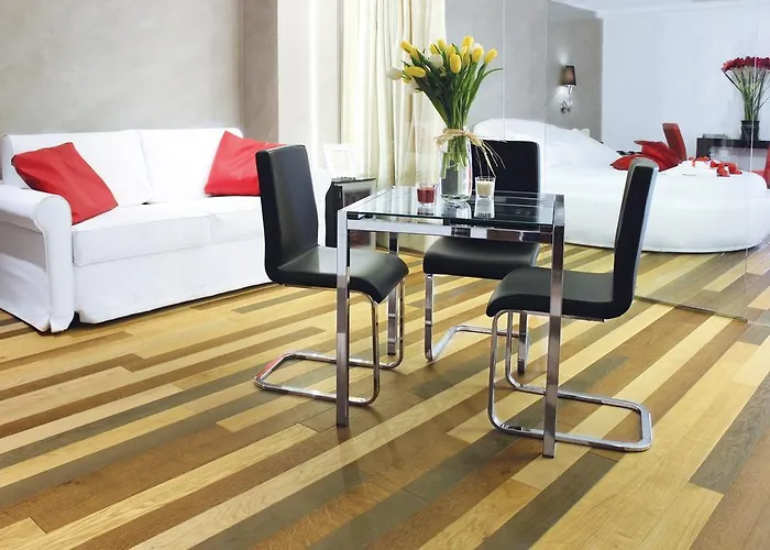 Hub Navona Oda ve Kahvaltı 4*