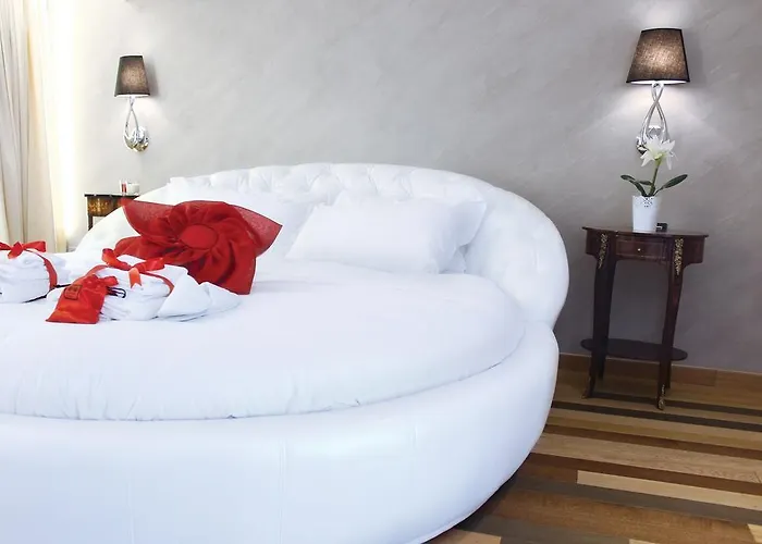 Hub Navona Oda ve Kahvaltı 4*